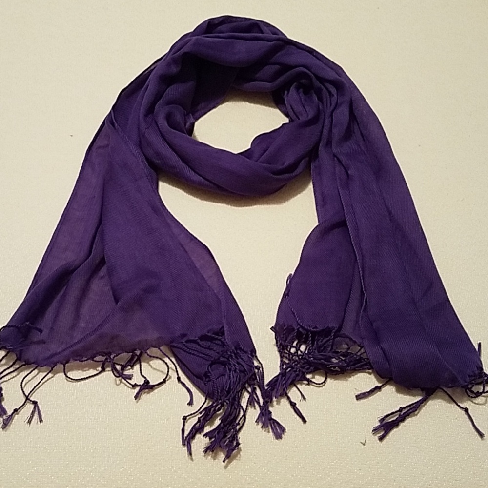 Scarf/wrap - Picture 2 of 4